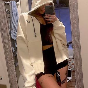 black oversized nike hoodie